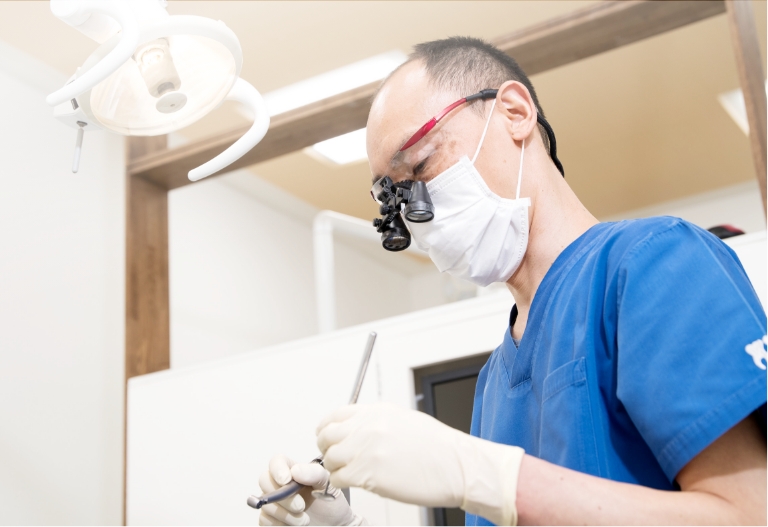 親知らずの抜歯も対応可能。歯科口腔外科が得意な院長が診療します